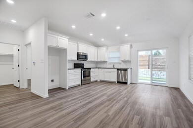 509 Saucer Dr, Sherman, TX 75092 - photo 4