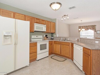 003_Kitchen