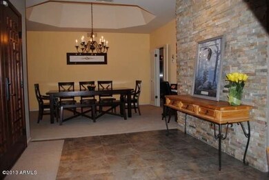 Entry/Dining