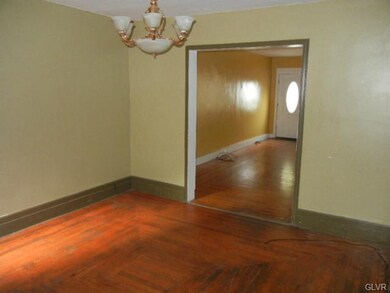 324 N 15th St, Allentown, PA 18102 - photo 5