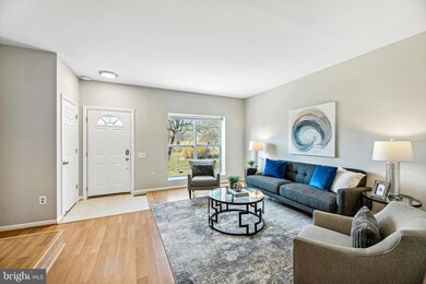 7205 Stover Dr, Alexandria, VA 22306 - photo 5