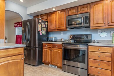 14 Temple Dr, Rochester, NH 03868 - photo 7