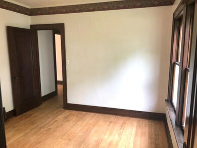 306 Oak Crest St, Waukegan, IL 60085 - photo 5