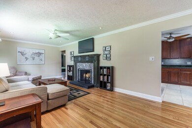 3550 Colchester_MLS_03