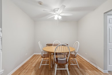 724 Maplewood Ct unit 34B, Willowbrook, IL 60527 - photo 5