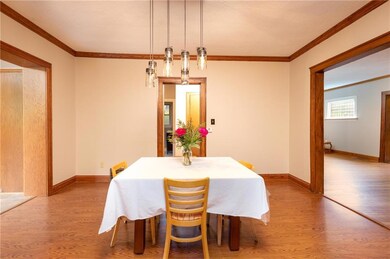 1320 43rd St, Des Moines, IA 50311 - photo 6