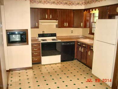 8136 Rochelle Rd, Louisville, KY 40228 - photo 4