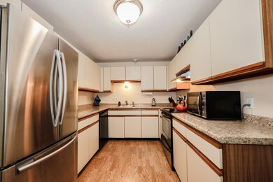 307B Amherst St unit 127, Nashua, NH 03063 - photo 5