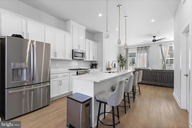 1661 Aspen Poplar Rd, Dumfries, VA 22026 - photo 7