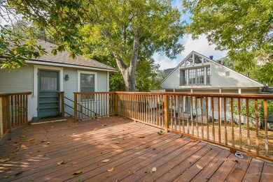 1040 Columbia St unit C, Houston, TX 77008 - photo 2