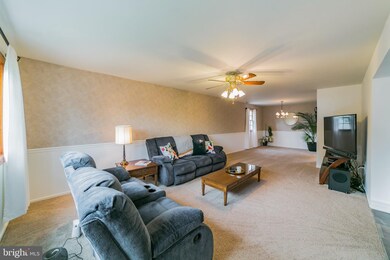 334 Peachtree Dr, Jenkintown, PA 19046 - photo 5