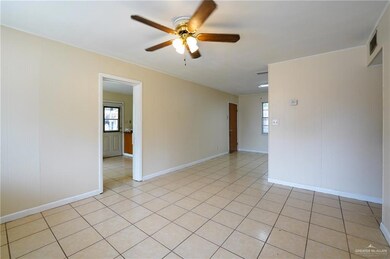1016 W 4th St, Weslaco, TX 78596 - photo 7