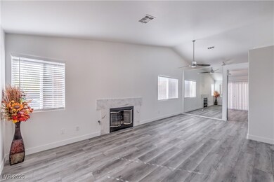 3869 Mapleview Ct, Las Vegas, NV 89147 - photo 4