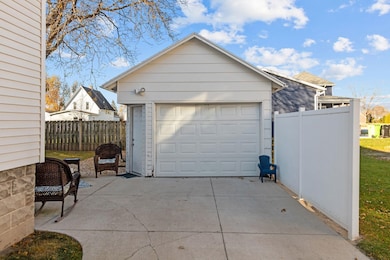 45 N 6th St, Hilbert, WI 54129 - photo 4