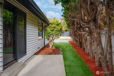 305 N 50th Ave, Yakima, WA 98908 - photo 4