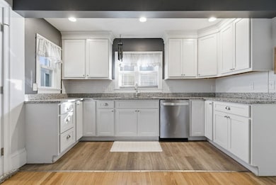 11 Charles St, Nashua, NH 03064 - photo 7