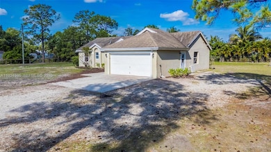 17607 88th Rd N, Loxahatchee, FL 33470 - photo 2