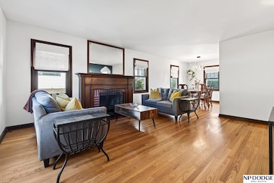 6019 Hickory St, Omaha, NE 68106 - photo 6