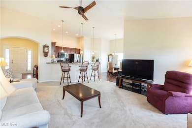 9112 Devonshire Dr, Olmsted Falls, OH 44138 - photo 4