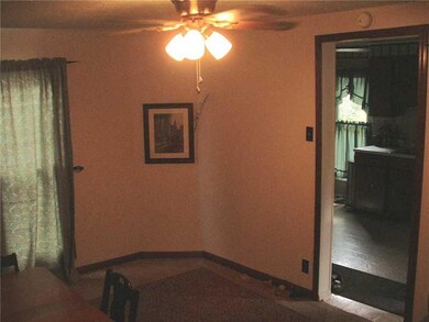 Dining Room. Large dining room