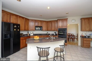 1908 Armand Ct, Falls Church, VA 22043 - photo 5
