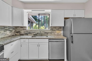 3040 Clearbrook Dr, Marietta, GA 30068 - photo 5