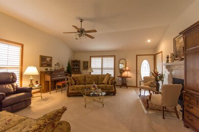 1158 W Sugarberry Ct, Bloomington, IN 47404 - photo 2