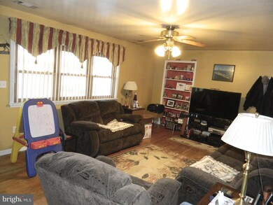 10730 Hoffman Dr, Williamsport, MD 21795 - photo 7