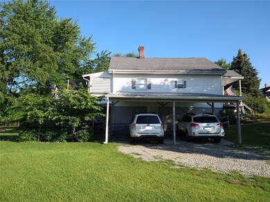 Hillside left - Carport