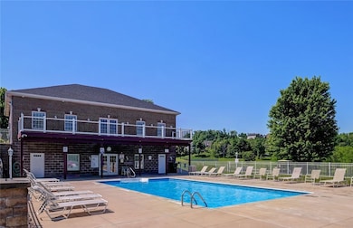 1043 Lakeside Dr, McDonald, PA 15057 - photo 4