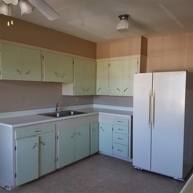 2302 Baylor Ave, Alamogordo, NM 88310 - photo 7