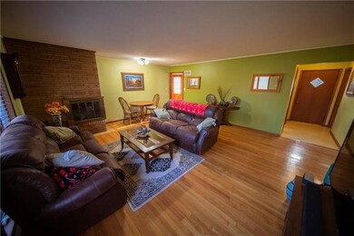 Combo Living Room/Dining Room