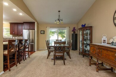 1444 W 47th St, Davenport, IA 52806 - photo 6