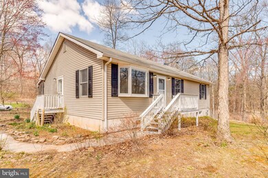 671 Mitchem Ln, Hedgesville, WV 25427 - photo 5