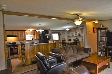 275 Railroad St, Littleton, NH 03561 - photo 2