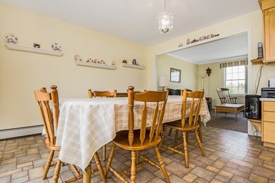 61 Moffett St, Lancaster, MA 01523 - photo 5