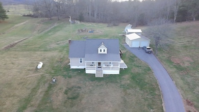 38400 Rafferty Rd, Chilhowie, VA 24319 - photo 6