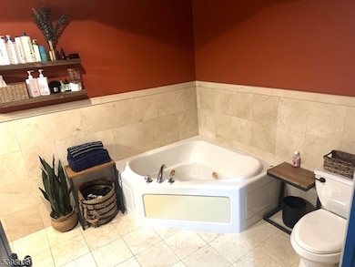 411-419 Chestnut St unit 2D, Newark, NJ 07105 - photo 7