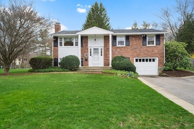 73 Appleyard Ln, Holliston, MA 01746 - photo 2