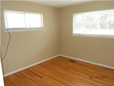 1401 Cloverdale Cir, Hixson, TN 37343 - photo 6