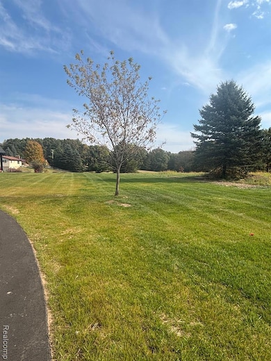 2039 Greater Oak Dr, Lapeer, MI 48446 - photo 5