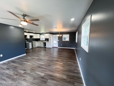 45 Sinclair St, Lucedale, MS 39452 - photo 3