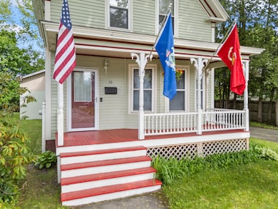 10 Hollingsworth St_103