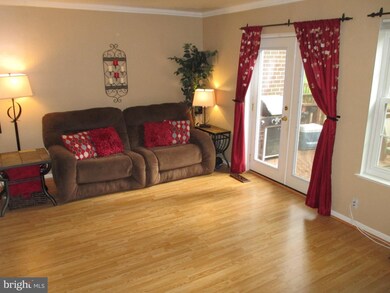 9075 Lambskin Ln, Columbia, MD 21045 - photo 5