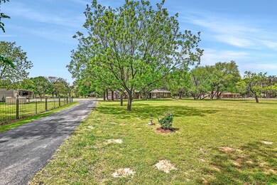 49 E Fox Creek Ln, Whitesboro, TX 76273 - photo 5
