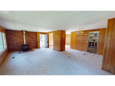 Living Room/Dining Room