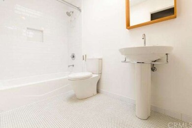 1919 Carnegie Ln unit C, Redondo Beach, CA 90278 - photo 3