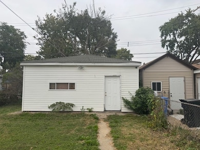 4830 W Crystal St, Chicago, IL 60651 - photo 2