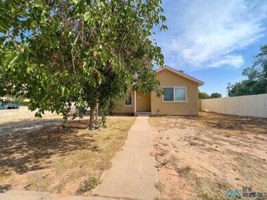 515 E Corbett St, Hobbs, NM 88240 - photo 2