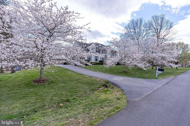 5408 Chandley Farm Cir, Centreville, VA 20120 - photo 4